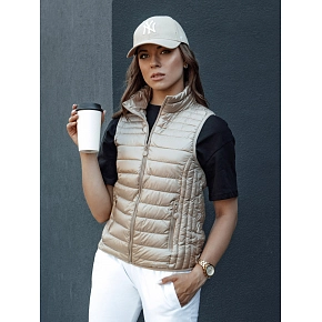 Kamizelka pikowana damska ze stójką STYLISHZ kamelowa FashionStreet TY4439