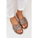 Dámske šľapky na plochom podpätku 40381 Taupe - Zazoo