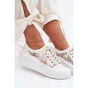 Dámske tenisky s čipkou LCW-26-44-4480 biele. Lee Cooper