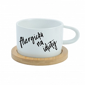 ALERGICKÁ NA IDIOTY - bílý hrníček makronka 200 ml