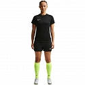Dámske tričko čiernej HV8178 010 čierne - Nike