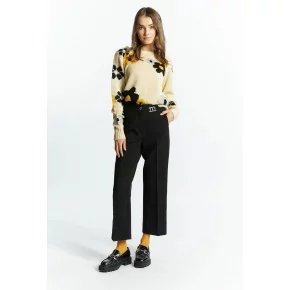 Dámske elegantné nohavice s logom značky / Čierna - Monnari