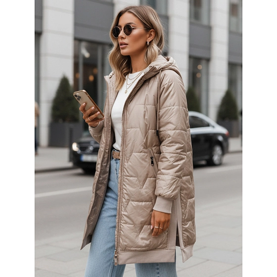 Długa kurtka damska pikowana z kapturem beżowa FashionStreet TY5810