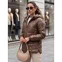 Kurtka damska przejściowa pikowana z kapturem brązowa FashionStreet TY5800