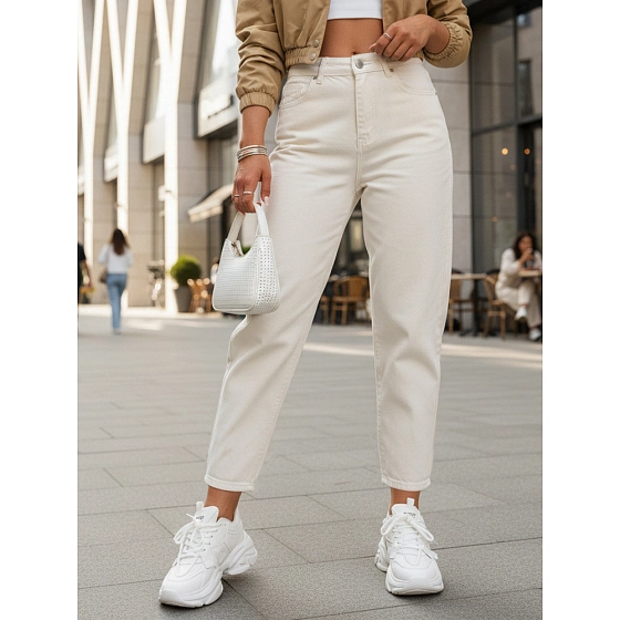 Jeansy damskie mom fit z wysokim stanem śmietankowe FashionStreet UY2860