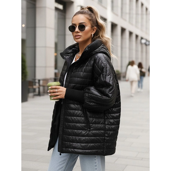 Kurtka damska pikowana z kapturem czarna FashionStreet TY5529