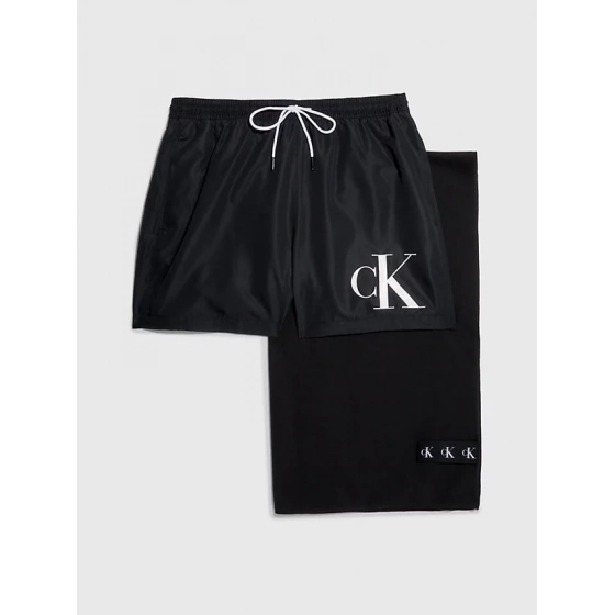Darčekové balenie pánskych plaviek a uteráka KM0KM00849 BEH čierna - Calvin Klein