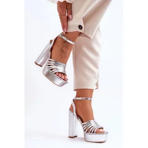 Dámske sandále na podpätku B-307 / 181639 Strieborná - MF mix feet