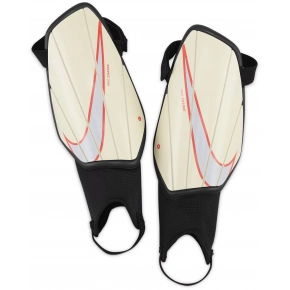 ŠPORT Charge GRD chrániče kolien SP2165 - Nike