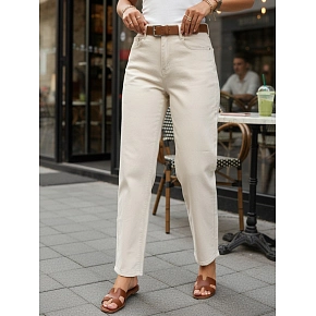 Jeansy damskie regular fit z wysokim stanem beżowe FashionStreet UY3057 Jeansy damskie regular fit z wysokim stanem beżowe FashionStreet UY3057